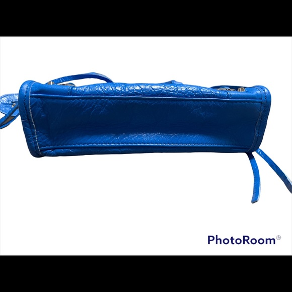 Balenciaga Ladies Classic Nano City crossbody - Picture 4 of 11